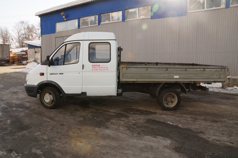 ГАЗ-330232 грузовой с бортовой