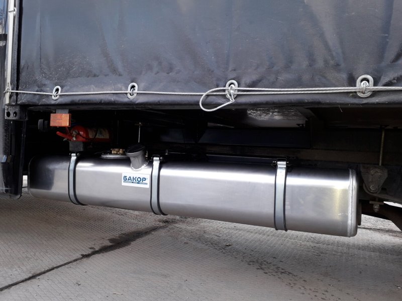 Сколько литров бак на газели 3302