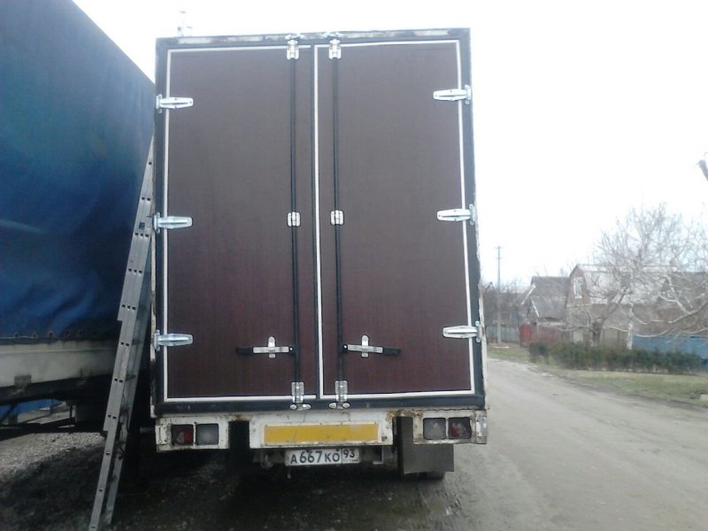 Ворота на Газель из ламинированной фанеры