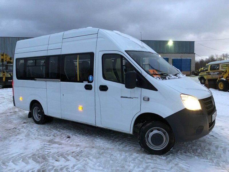 ГАЗ 3221 сбоку