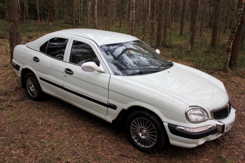 ГАЗ-3111 Волга белая