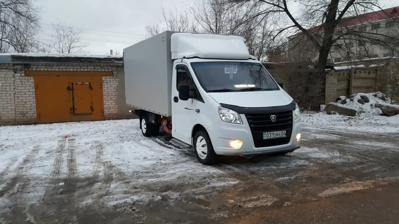 Белый бампер на Газель Некст