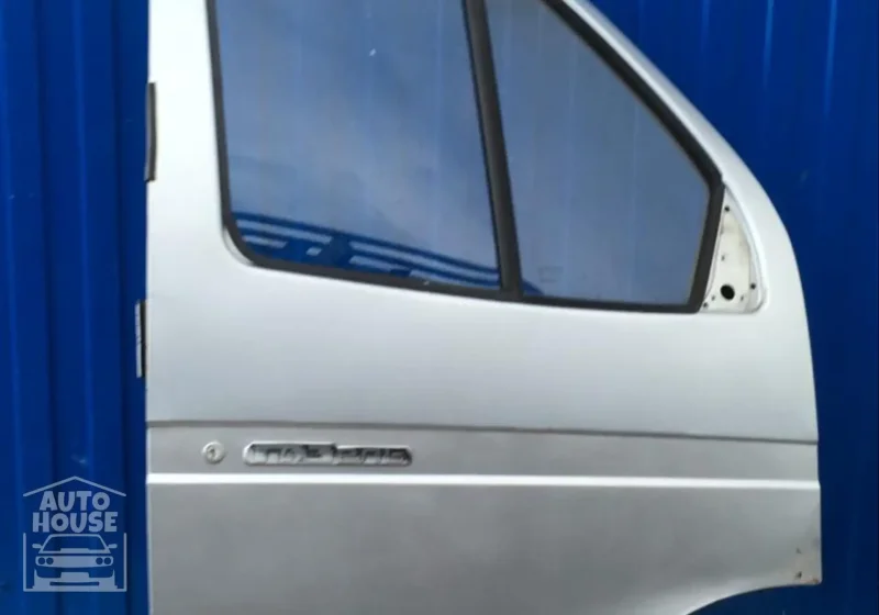 Дверь ГАЗ 2217 передняя без обшивки