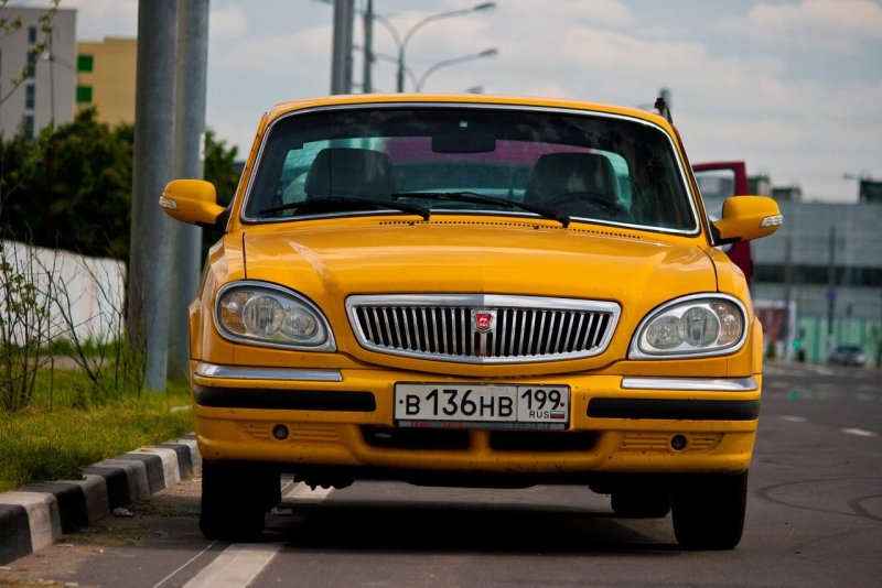 ГАЗ-31105 автомобиль