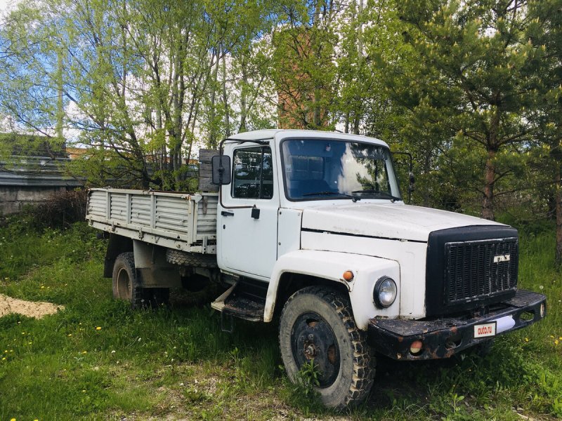 ГАЗ 3307 бортовой