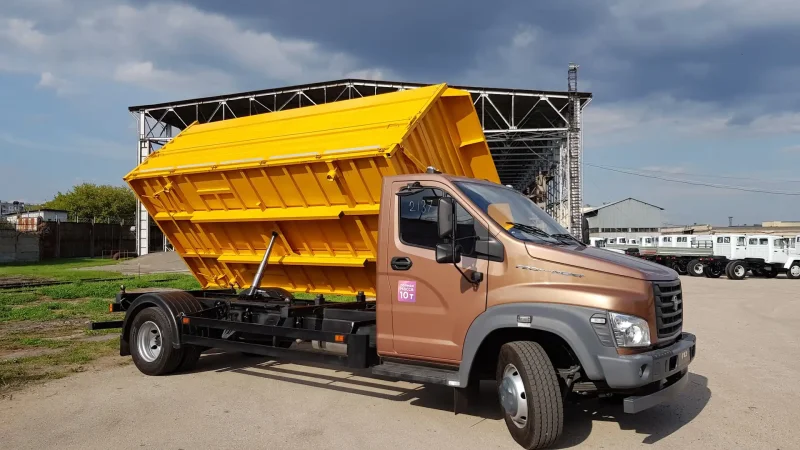 Грузовик газон Некст бортовой