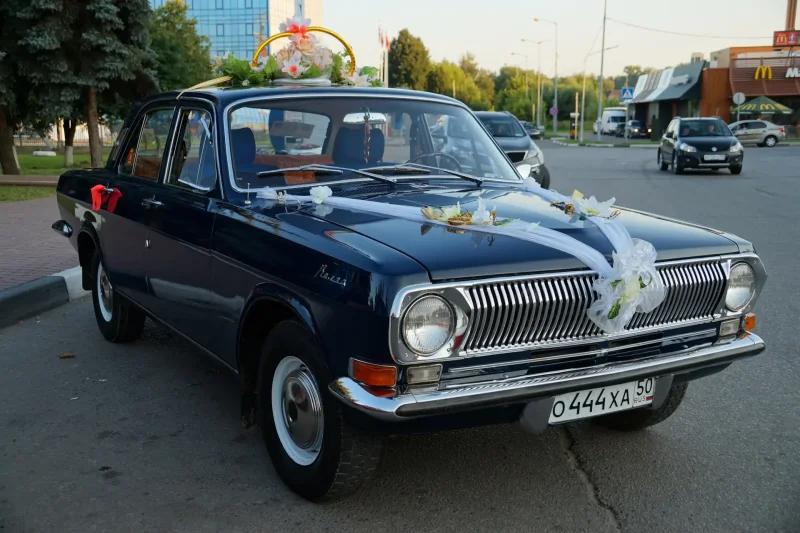 Миллионный автомобиль ГАЗ-24 Волга