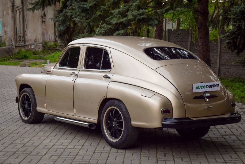 ГАЗ м20 черная