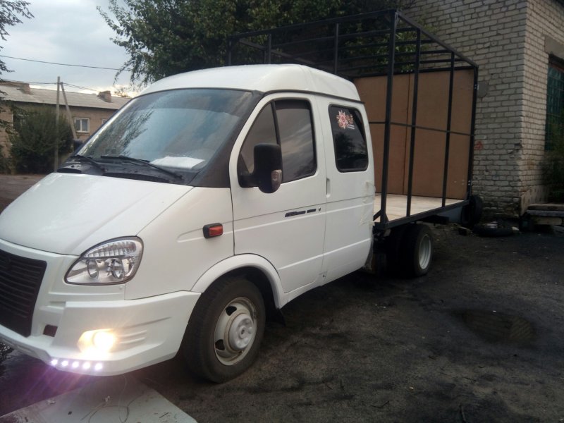 ГАЗ Газель 3302 белая