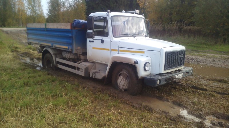 Грузовой самосвал ГАЗ САЗ 35071