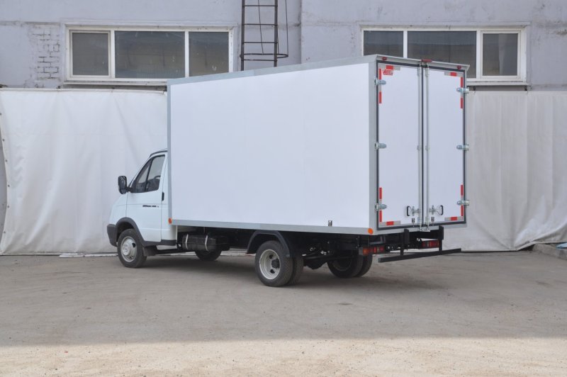 Промтоварный фургон на Газель 4.2