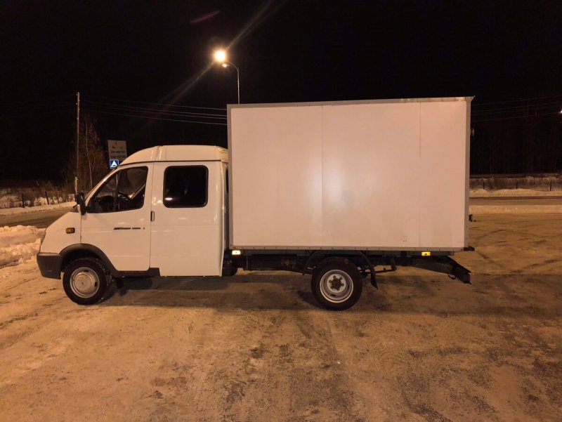 ГАЗ a21r22/next