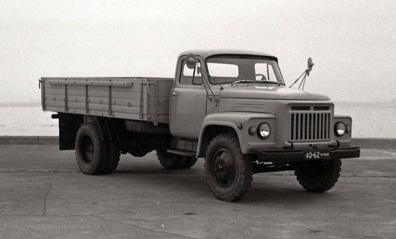ГАЗ 52 военный