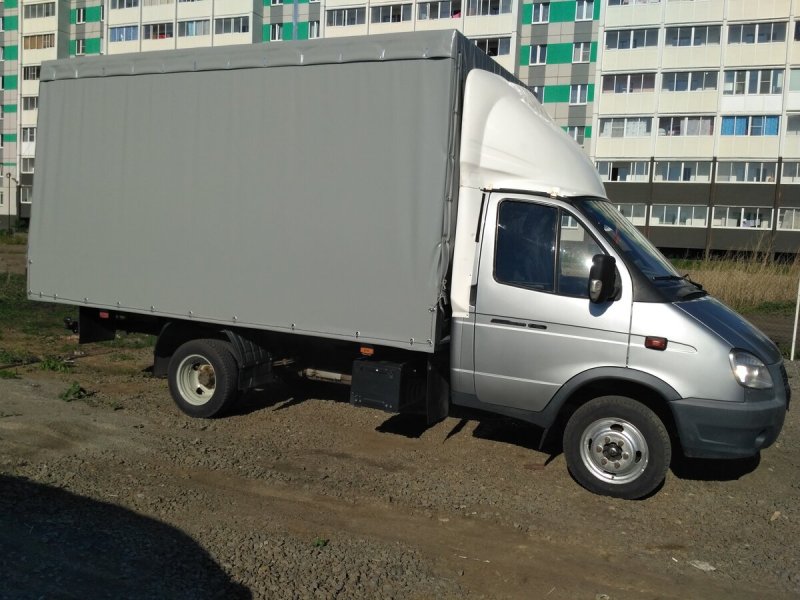 Газель 3302 2012 год серебристая