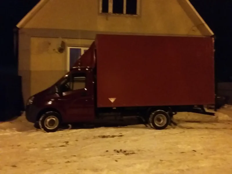 Газель Некст красная