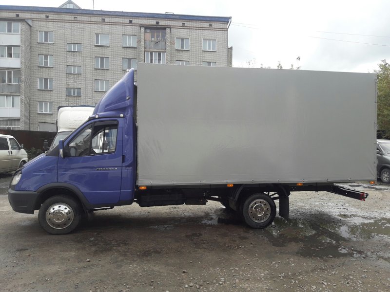 Грузотакси Газель 3302 будка внутри