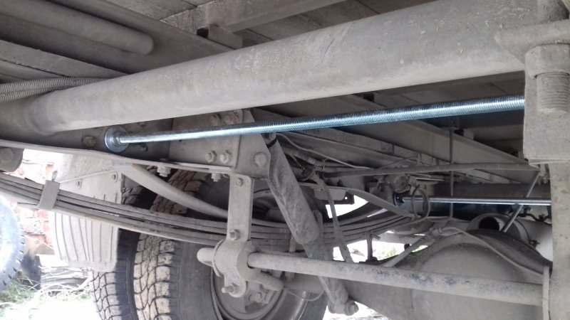 ГАЗ 3302 снизу