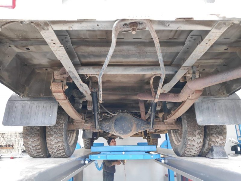 Газель 3302 снизу