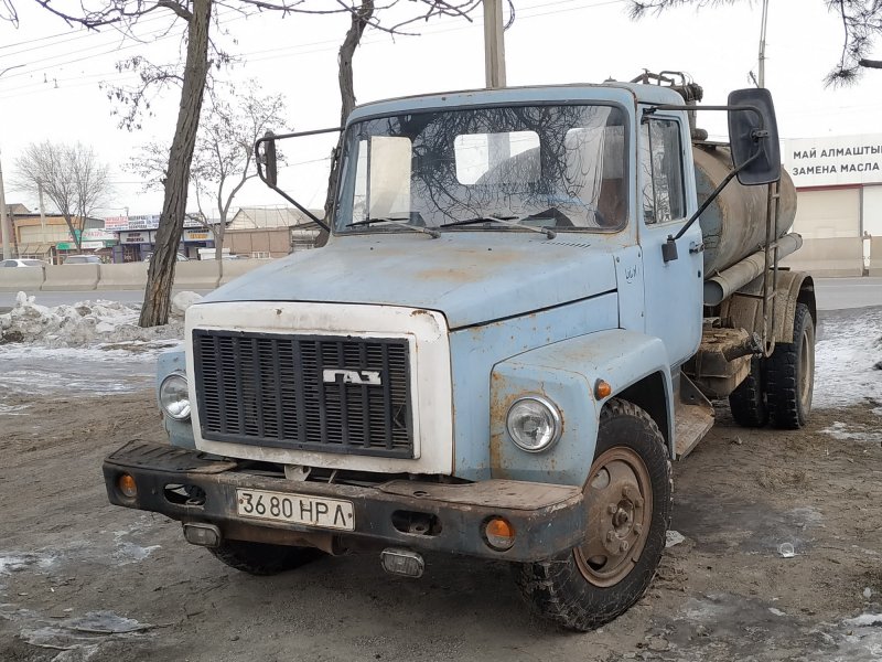 ГАЗ 3306