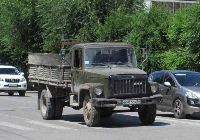 ГАЗ 3306