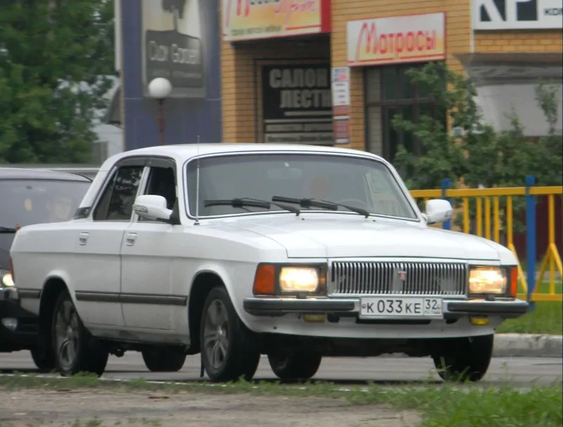 ГАЗ-3102 330