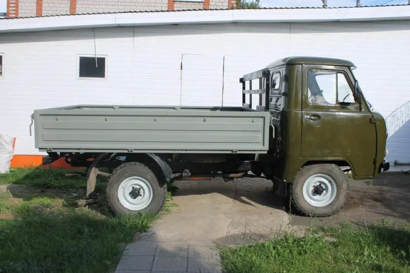УАЗ-3303 год выпуска