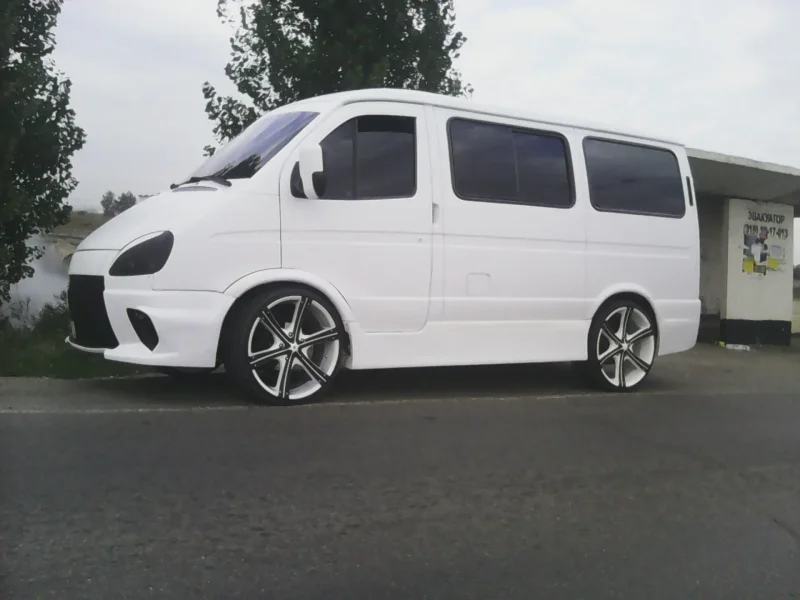 ГАЗ Соболь stance