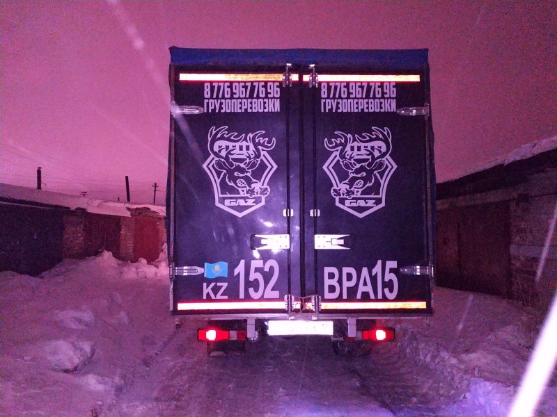 Наклейки на ворота газели