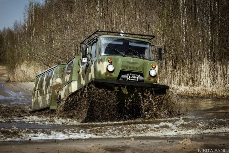 Двухзвенный снегоболотоход ГАЗ-3344