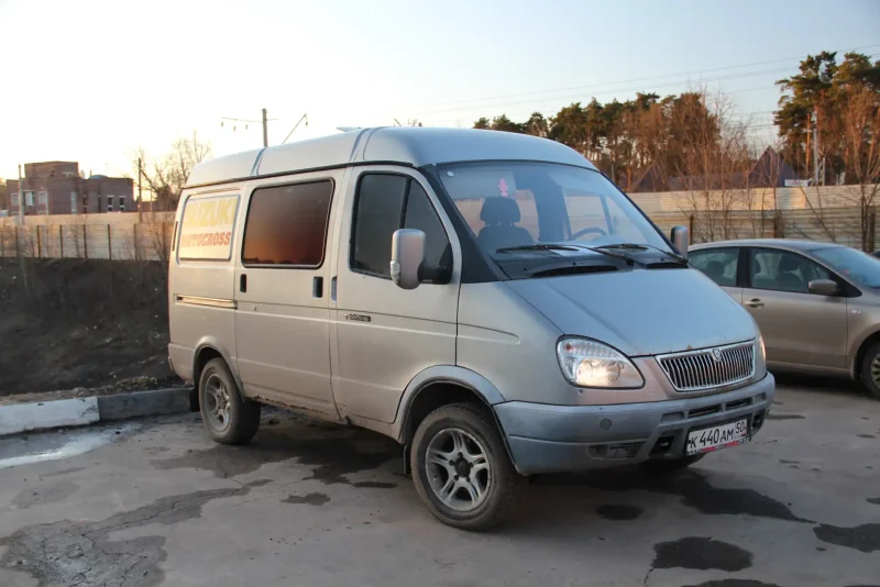 ГАЗ 27527 на r20