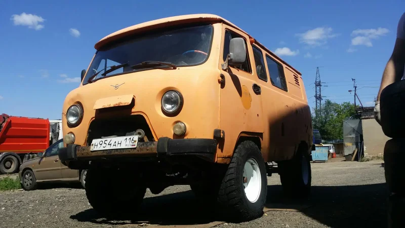 УАЗ 3741 автомобиль
