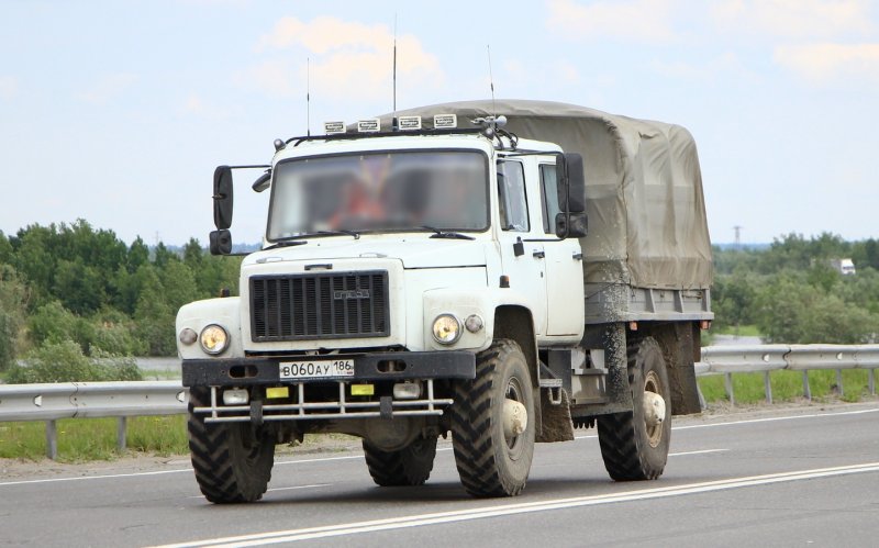 ГАЗ 3325 Егерь II