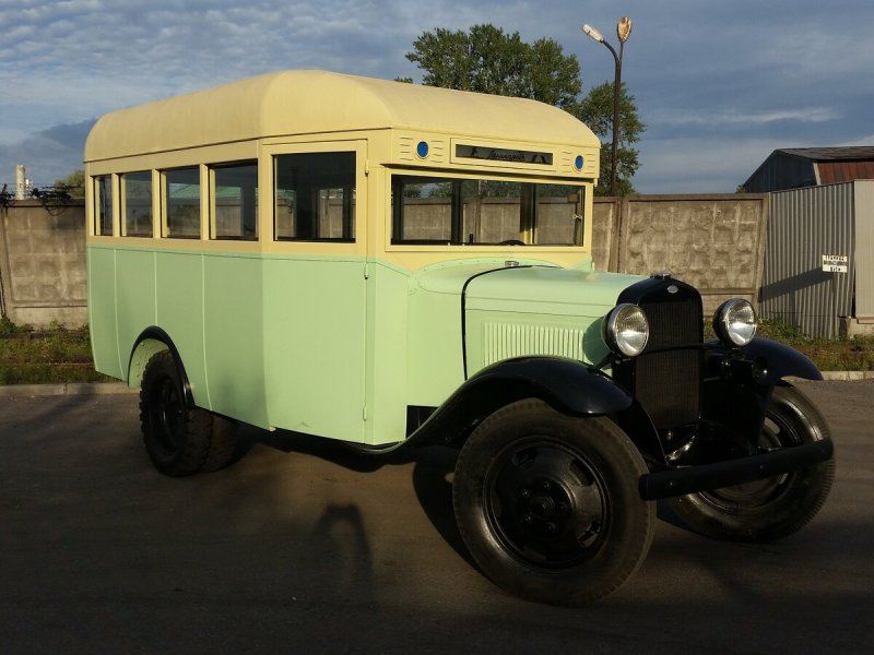 Автобус ГАЗ 0330