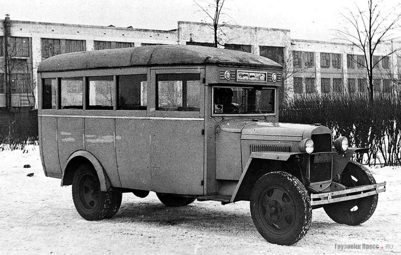 Автобус ГАЗ 0330