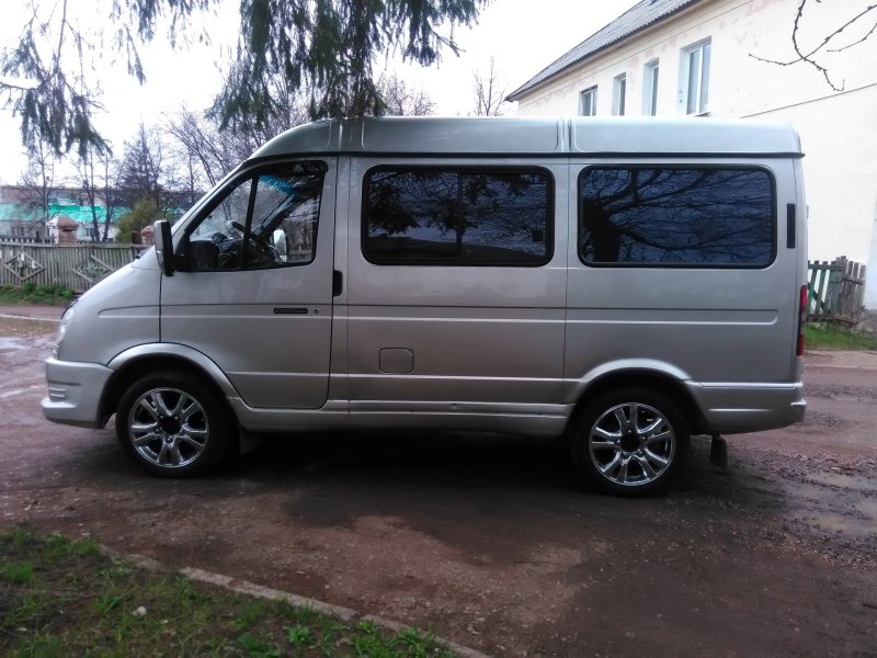 ГАЗ 2207 Соболь