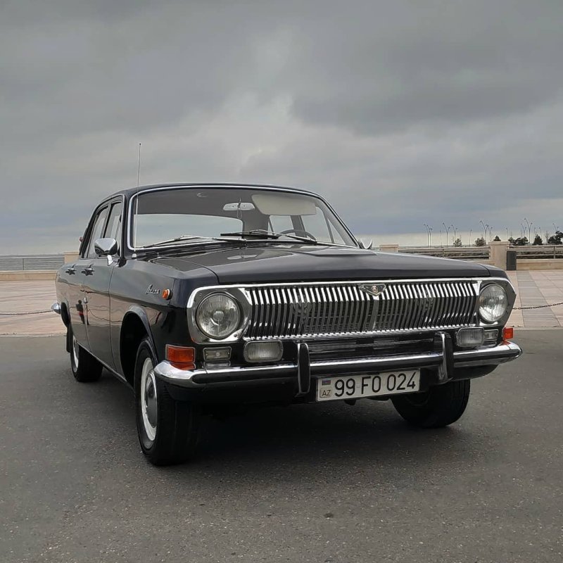 Машина Волга gaz 24