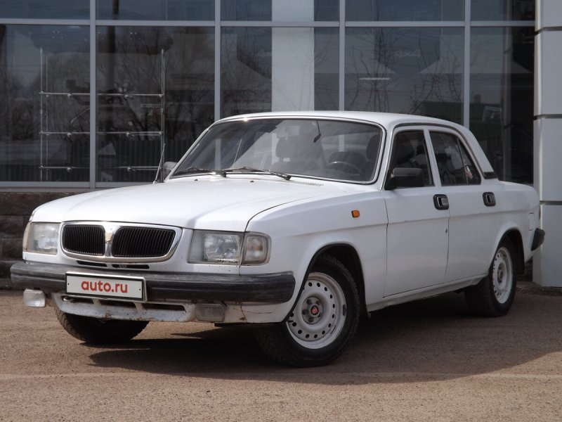 ГАЗ 3110 белая