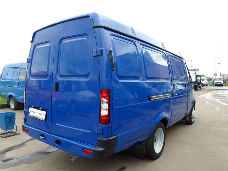 ГАЗ 2705 цельнометаллический фургон внутри
