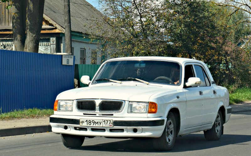 ГАЗ 3110 черная