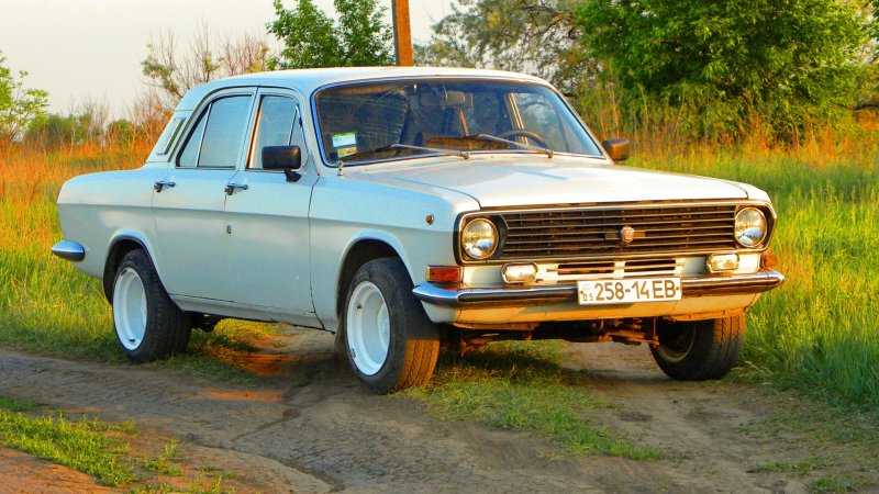 Автомобиль ГАЗ-24-10 Волга