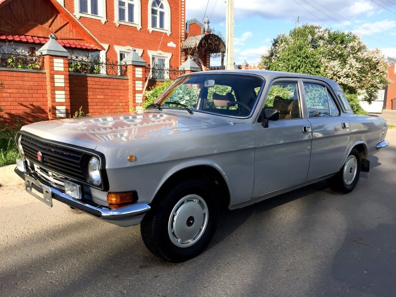 Волга ГАЗ 24 10 белая