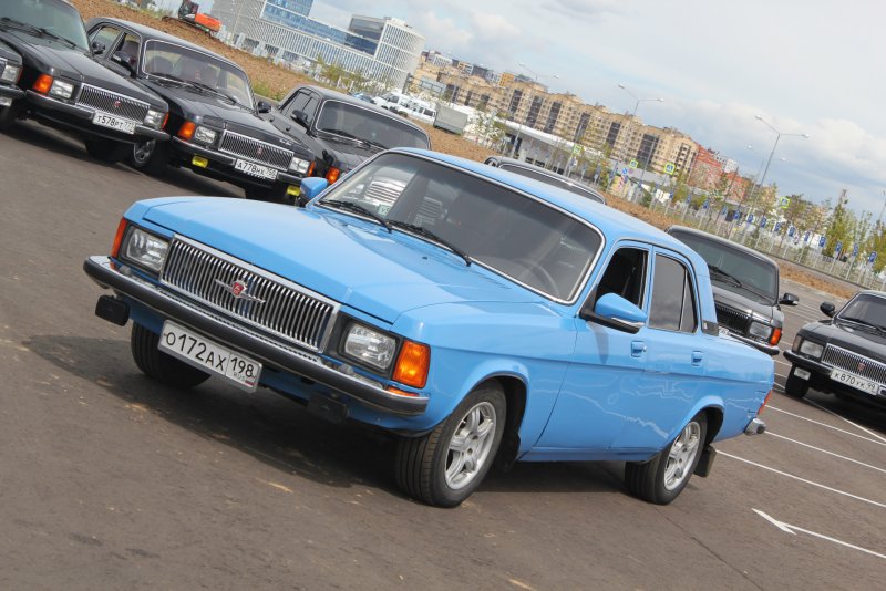 Авто ГАЗ Волга 3102