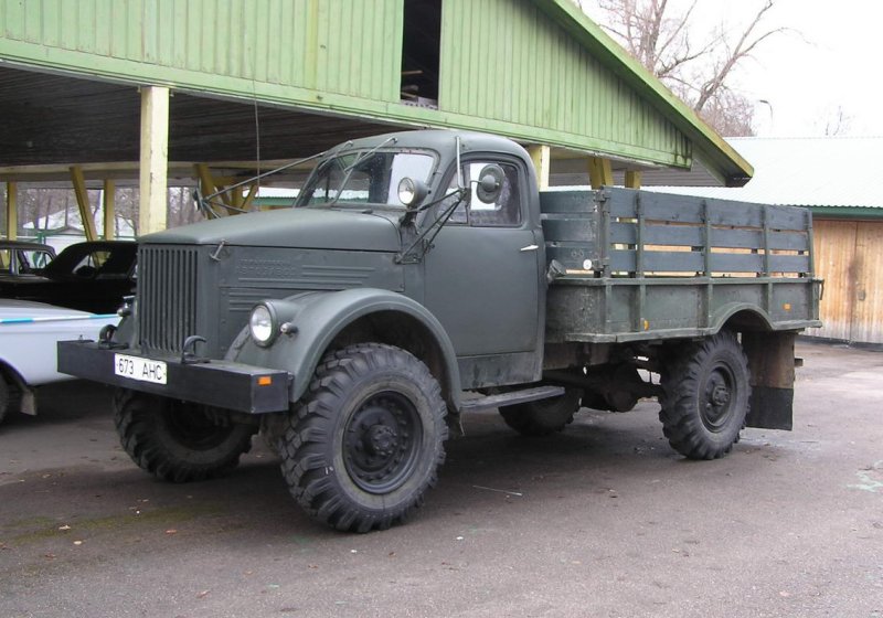 ГАЗ 63 кунг радиостанция