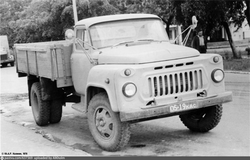 Автомобиль ГАЗ-52-04