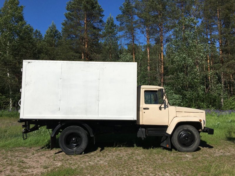 ГАЗ 3307