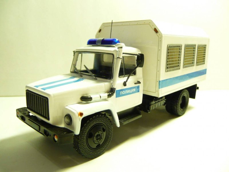 КАВЗ 3976 полиция
