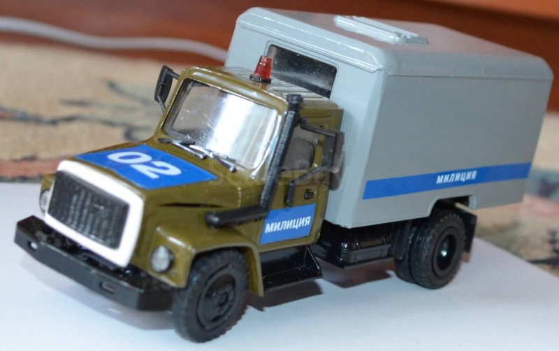 Модель автозака 1/43