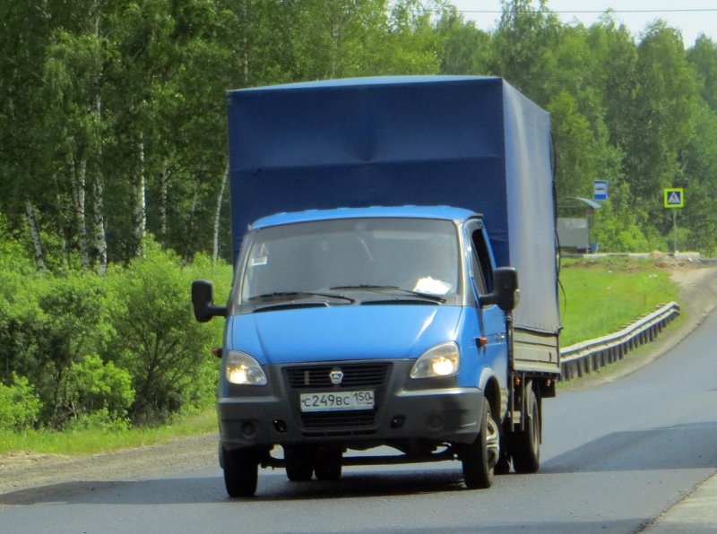 ГАЗ Газель 3302 красная