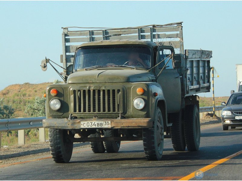 Автомобиль ГАЗ САЗ 53