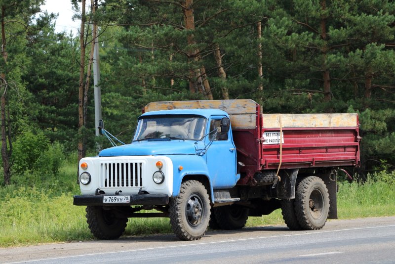Автомобиль ГАЗ САЗ 53